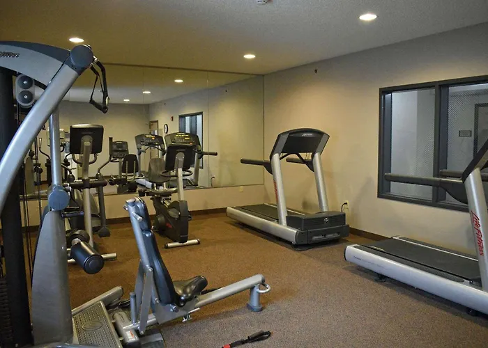 Country Inn & Suites By Radisson, Northwood, Ia